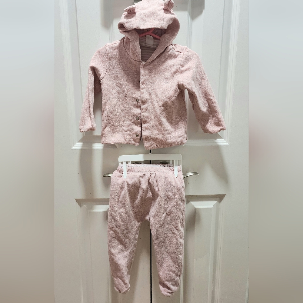 Baby Gap Size 18-24m Light Pink Reversable Button Up Hoodie and Jogger Ser